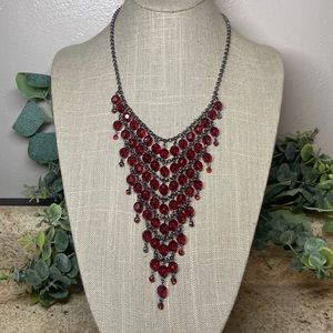 🔥3/$18🔥 Red beaded bib necklace